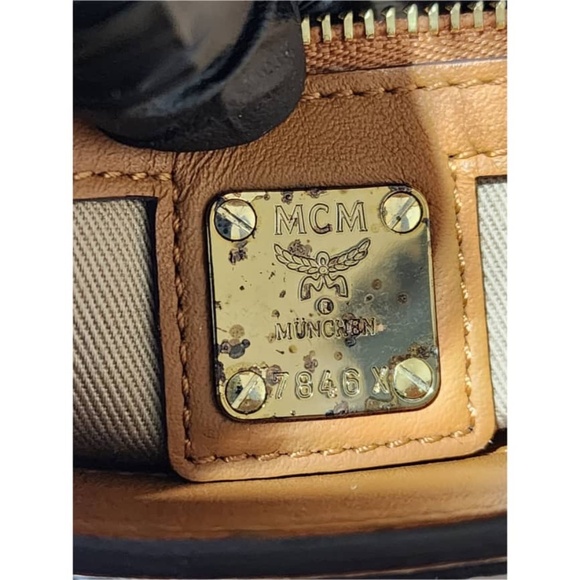 Authentic MCM Visetos Medium Patricia Wallet On Chain Cognac - Picture 6 of 14